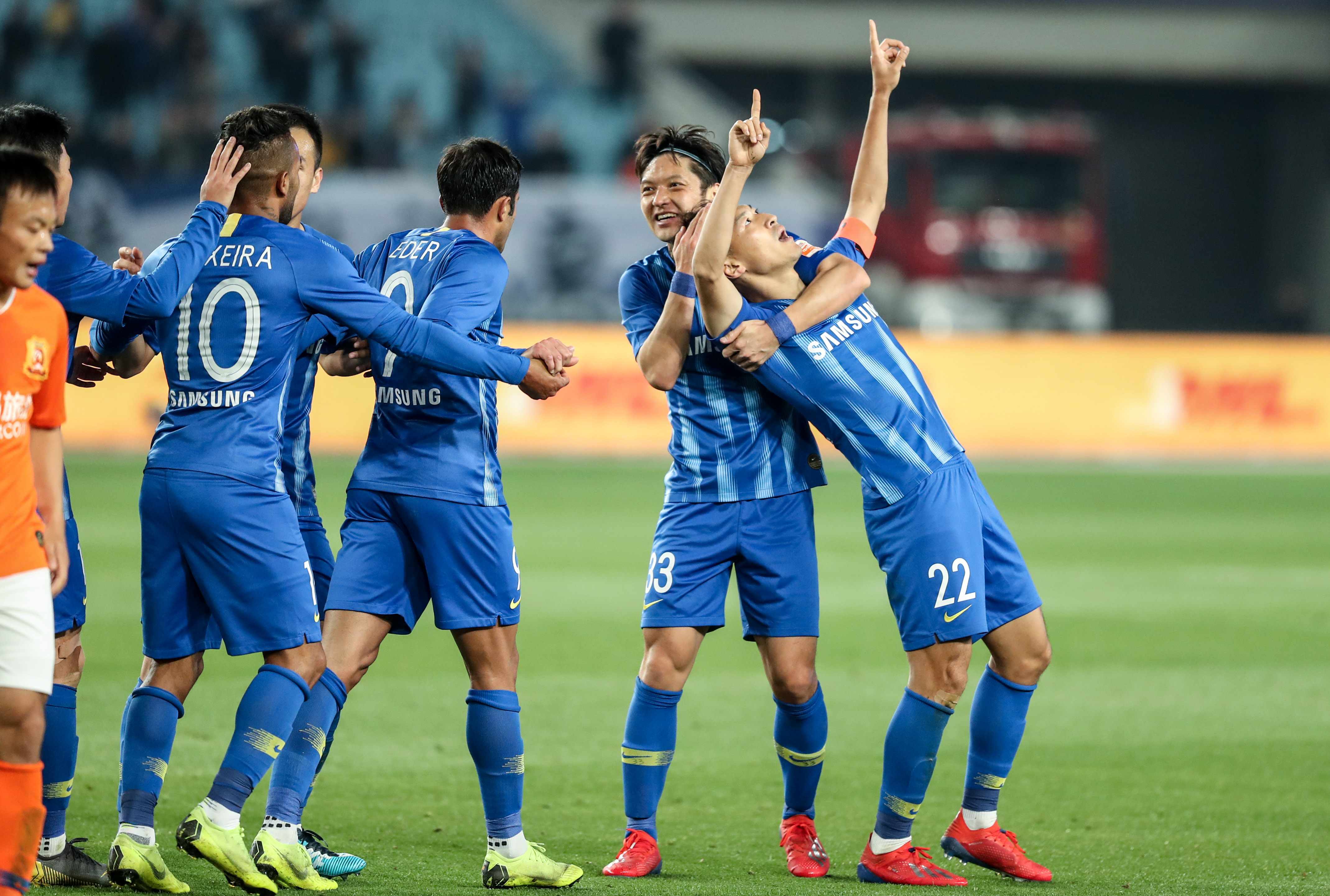 太阳报：二手世界杯球票抽成15%，国际足联亲自下场当黄牛（太阳报：FIFA亲自介入世界杯二手票交易，收取15%提成）