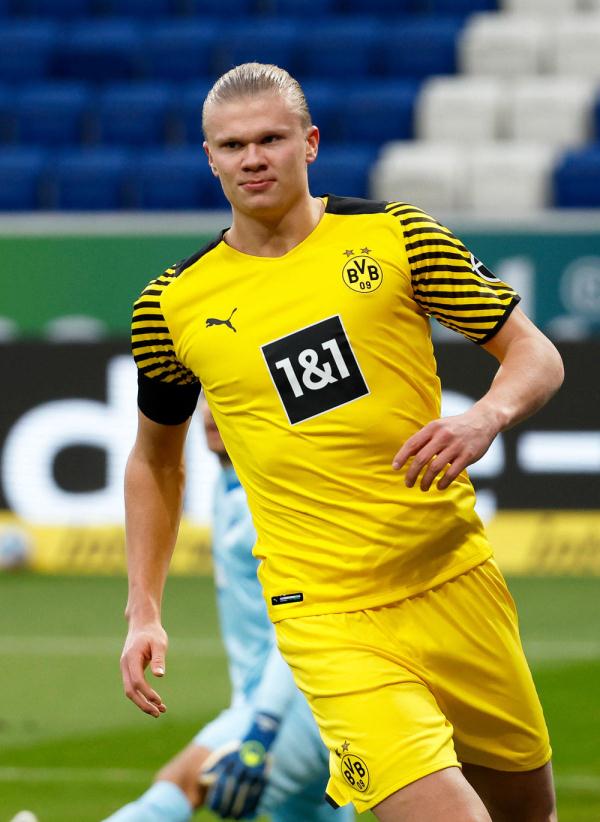 ESPN：曼联、维拉曾密切关注恩德里克，但因皇马不给买断而放弃（ESPN：皇马不设买断，曼联与维拉虽密切关注恩德里克仍选择放弃）