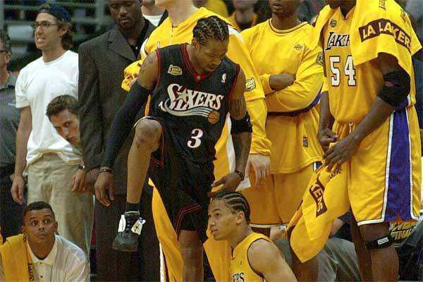 六台嘉宾：阿隆索输曼城就下课，皇马还没官宣是担心欧冠惨败（六台评论：若输曼城阿隆索恐遭下课，皇马迟未官宣因忧欧冠惨败）