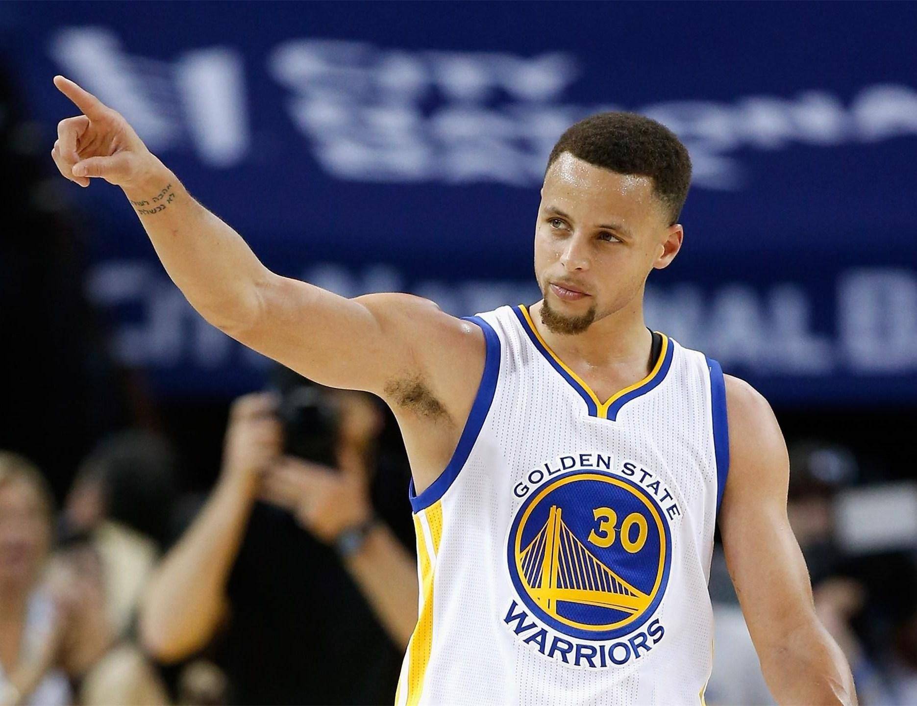 喀麦隆主帅布里斯：我非常欣赏德容，亚马尔的表现令人惊艳（喀麦隆主帅布里斯点评：德容获高度赞赏，亚马尔表现惊艳）