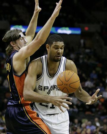 官方：奥尔莫左肩脱臼，预计将伤缺一个月（官方确认：奥尔莫左肩脱臼，预计休战约1个月）