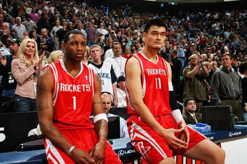 西甲：皇马客场1-1战平比利亚雷亚尔（西甲：皇马客场与比利亚雷亚尔1-1握手言和）