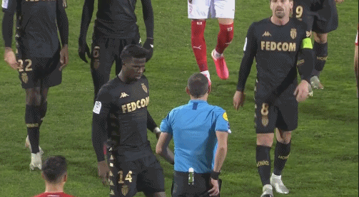 对手看着比分都怀疑人生（比分打得对手怀疑人生）