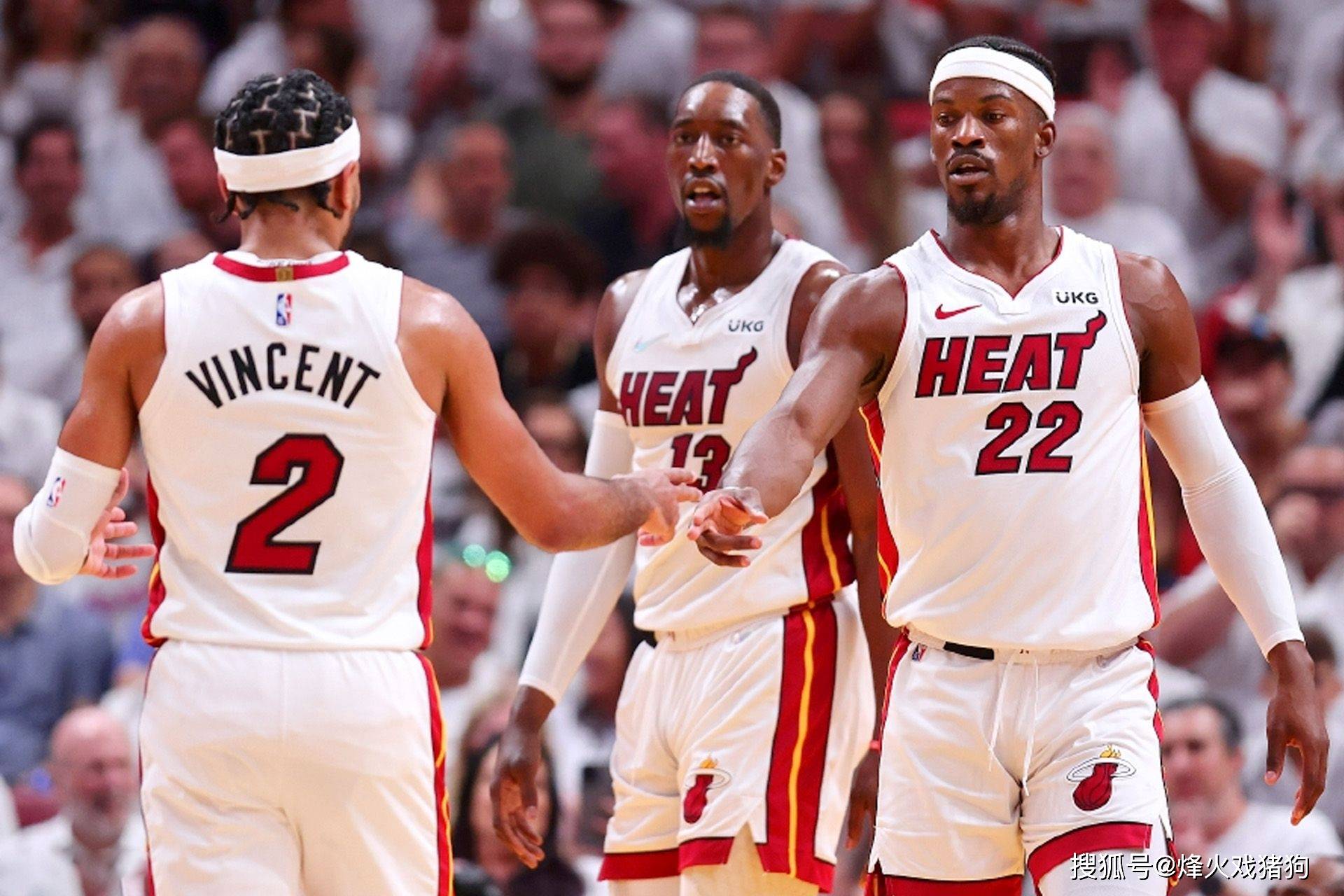 英媒：巴萨可以用3000万镑买断拉什福德，前提是他进一步降薪（英媒：拉什福德若进一步降薪，巴萨有望以3000万英镑将其签下）