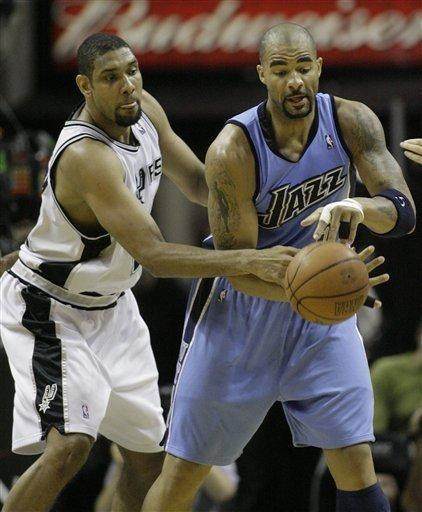 海牛祝贺重庆铜梁龙冲超：愿贵部在2026赛季中超中争创佳绩（海牛恭贺重庆铜梁龙成功冲超，预祝2026赛季中超再创佳绩）