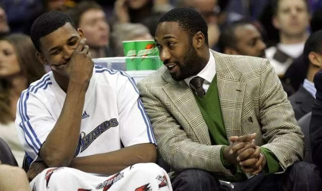 足球欧冠历史纪录被打破，网友：见证传奇（欧冠历史纪录改写，网友直呼：见证传奇时刻）