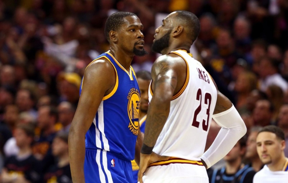 瑞士国脚曼赞比：扎卡是一名非常棒的队长，很高兴我们拥有他（瑞士国脚曼赞比：扎卡是杰出的队长，能与他同队让我非常高兴）